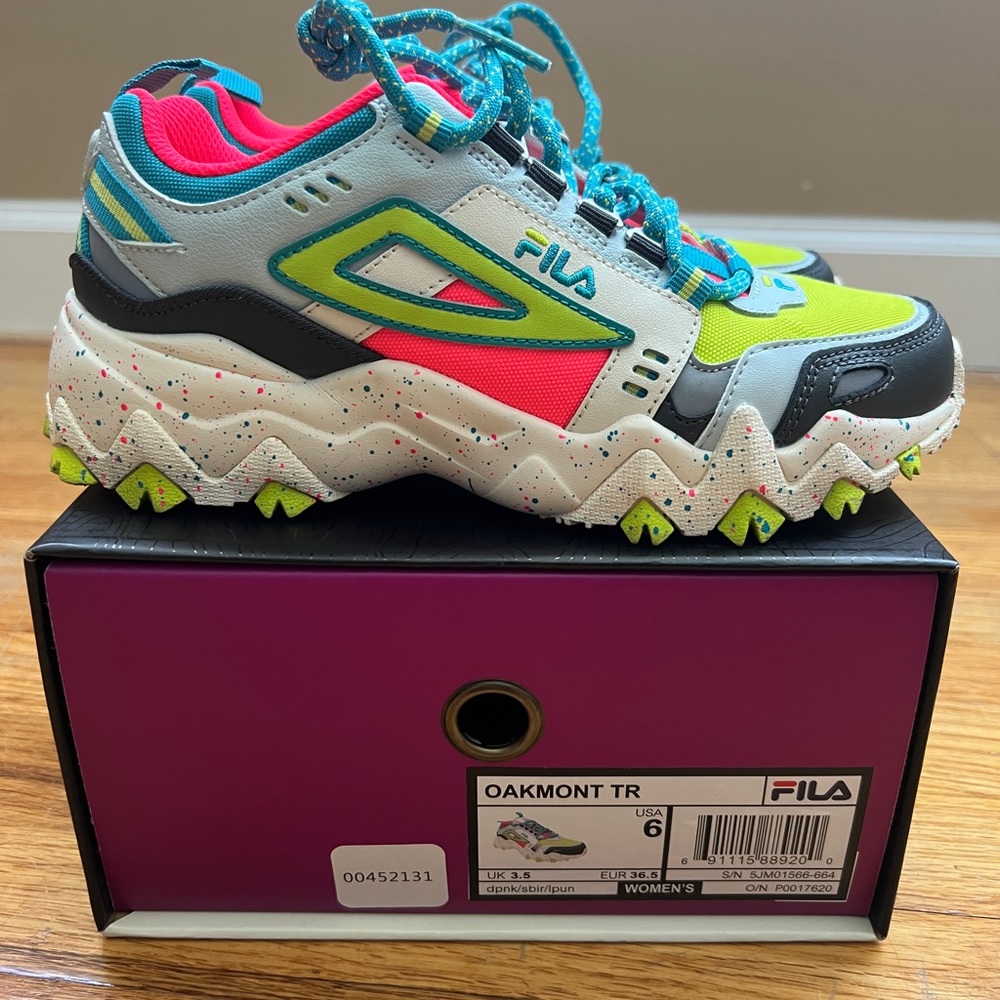 FILA Oakmont Women’s Sneakers